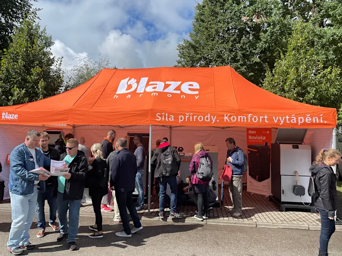 Návštěvníci u stánku BLAZE HARMONY - Země živitelka 2021